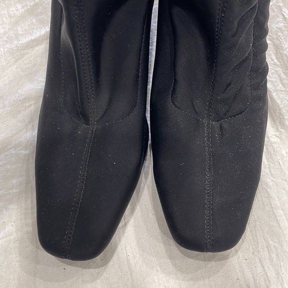Women’s Black Heeled Boots Size 9 - Picture 3 of 6